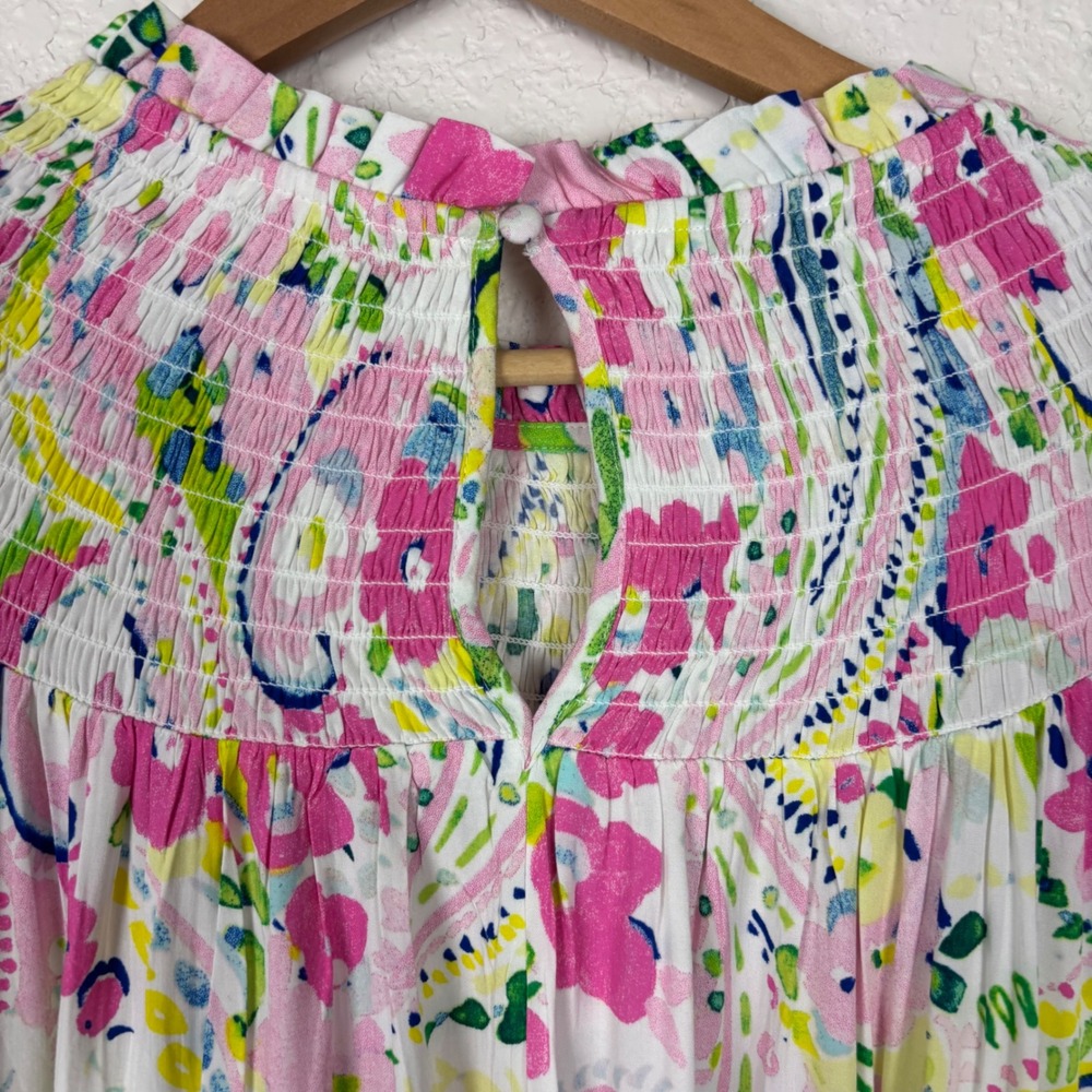 Crown & Ivy Women's Floral Smocked Blouse SZ 2X Vacation Resort - Picture 7 of 9